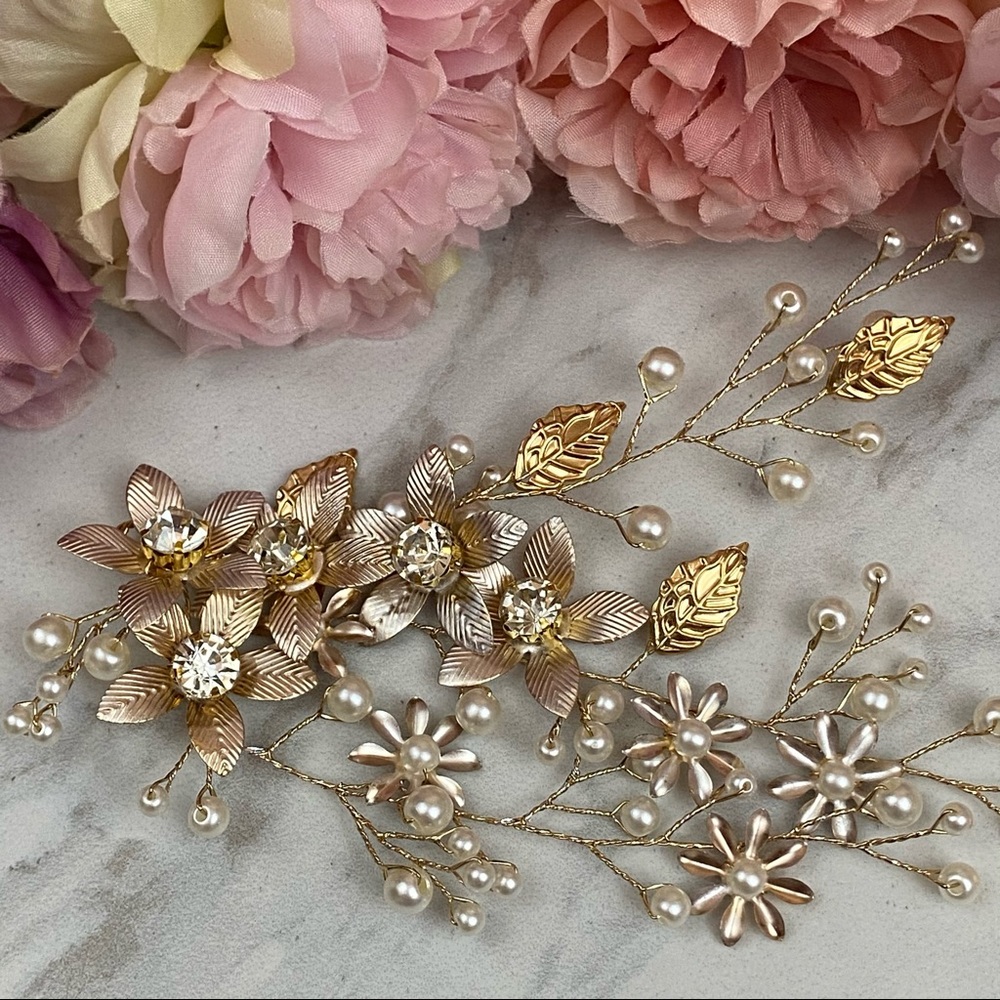 Renaissance Crystal Pearl Leaf Flower Headdress - Picture 11 of 16
